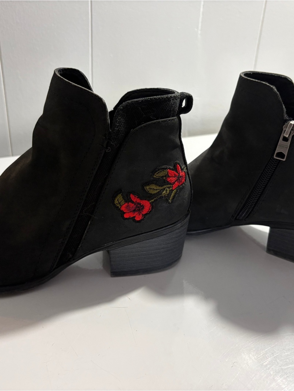 Black Women's Embroidered Ankle Boots - Red Floral Accent